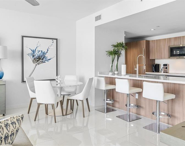 401 N Birch Road - Photo Thumbnail 11
