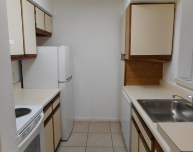 2926 S University Drive - Photo Thumbnail 14