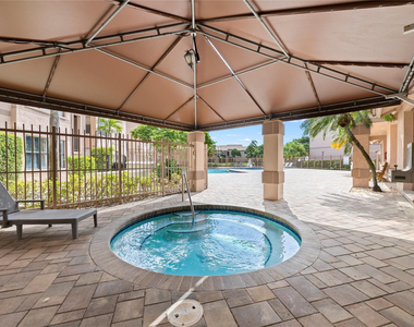 2926 S University Drive - Photo Thumbnail 5