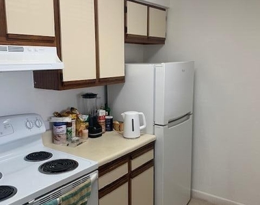 2926 S University Drive - Photo Thumbnail 10