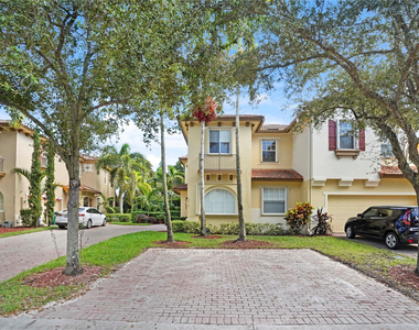 5715 Nw 119th Terrace - Photo Thumbnail 1