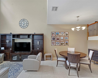 5715 Nw 119th Terrace - Photo Thumbnail 9