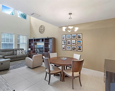 5715 Nw 119th Terrace - Photo Thumbnail 4