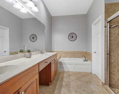 5715 Nw 119th Terrace - Photo Thumbnail 23