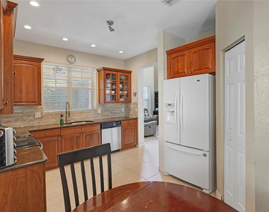5715 Nw 119th Terrace - Photo Thumbnail 17