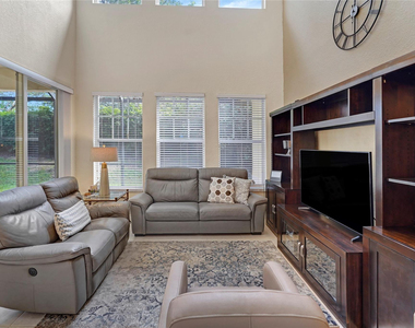 5715 Nw 119th Terrace - Photo Thumbnail 6