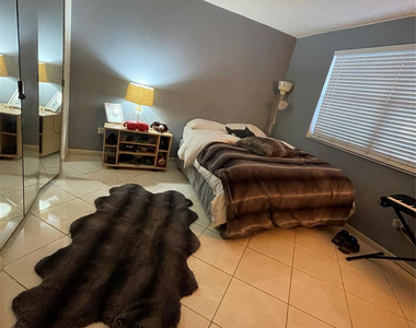 16141 Blatt Boulevard - Photo Thumbnail 29