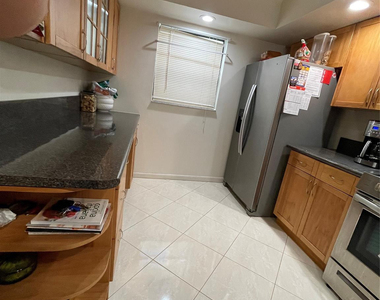 16141 Blatt Boulevard - Photo Thumbnail 10