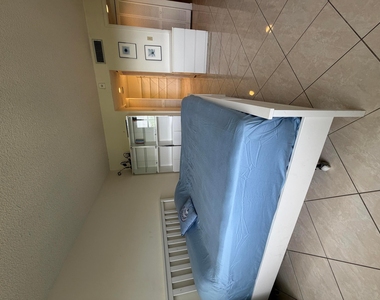 16141 Blatt Boulevard - Photo Thumbnail 24