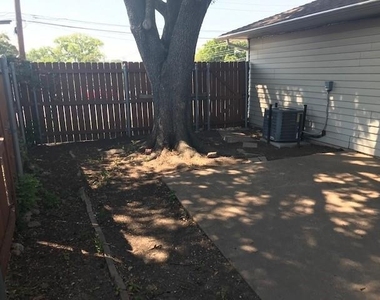 4027 Ovid Avenue - Photo Thumbnail 1