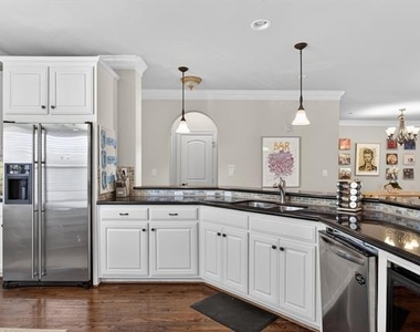 5801 Hillcrest Avenue - Photo Thumbnail 9