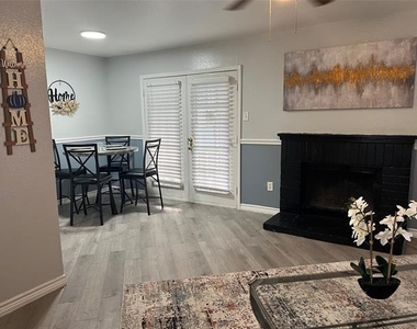 7501 Chesterfield Drive - Photo Thumbnail 5