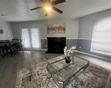 7501 Chesterfield Drive - Photo Thumbnail 4