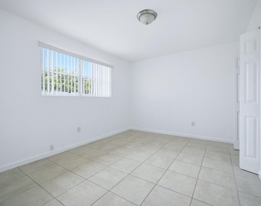750 Nw 56th Street - Photo Thumbnail 9