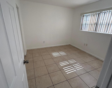 750 Nw 56th Street - Photo Thumbnail 3