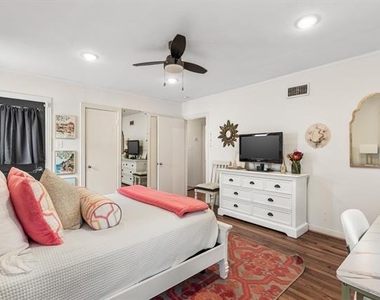 3417 Westcliff Road S - Photo Thumbnail 21