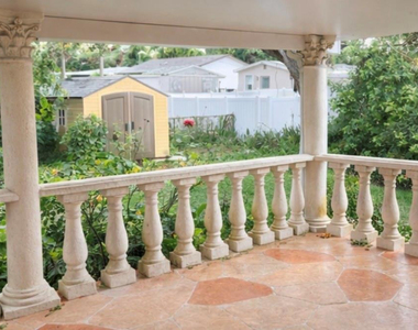 2970 Griffin Road - Photo Thumbnail 4