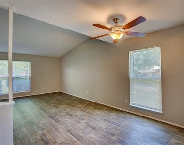 7801 Summerglen Road - Photo Thumbnail 27