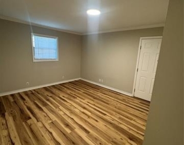 9434 Palmetto Lane - Photo Thumbnail 14