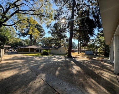 9434 Palmetto Lane - Photo Thumbnail 4