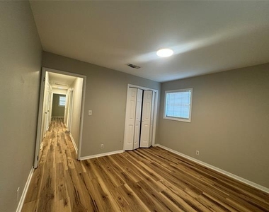 9434 Palmetto Lane - Photo Thumbnail 17