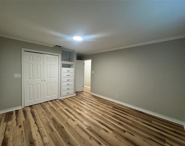 9434 Palmetto Lane - Photo Thumbnail 15