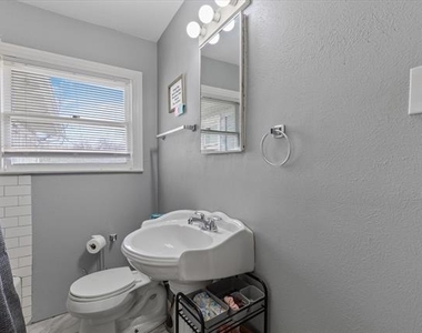 4228 Winfield Avenue - Photo Thumbnail 12