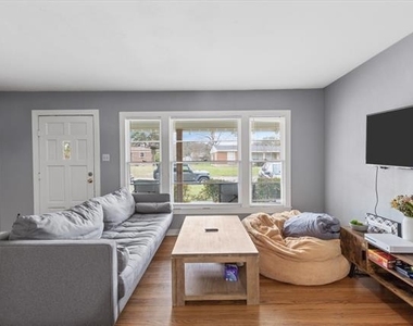 4228 Winfield Avenue - Photo Thumbnail 5