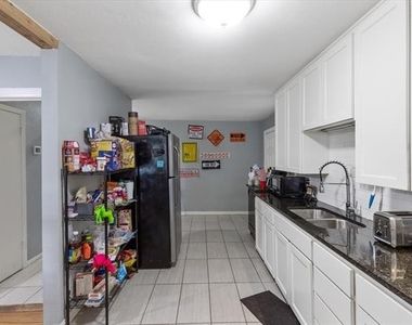 4228 Winfield Avenue - Photo Thumbnail 9