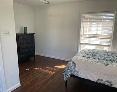 3563 South Drive - Photo Thumbnail 20