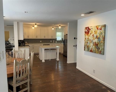 3563 South Drive - Photo Thumbnail 23