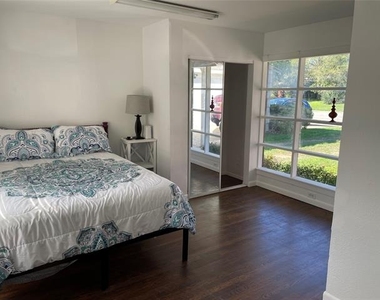 3563 South Drive - Photo Thumbnail 19