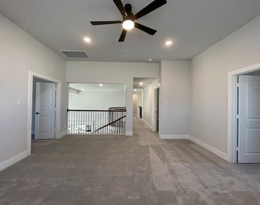 1609 Whisperwood Way - Photo Thumbnail 22