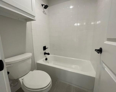 1609 Whisperwood Way - Photo Thumbnail 29