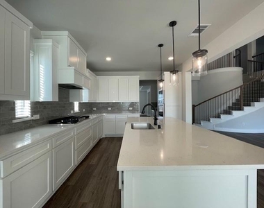 1609 Whisperwood Way - Photo Thumbnail 7