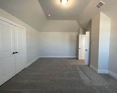 1609 Whisperwood Way - Photo Thumbnail 25