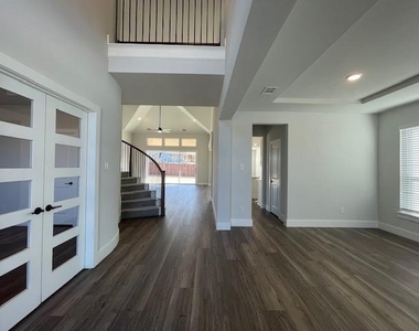 1609 Whisperwood Way - Photo Thumbnail 1