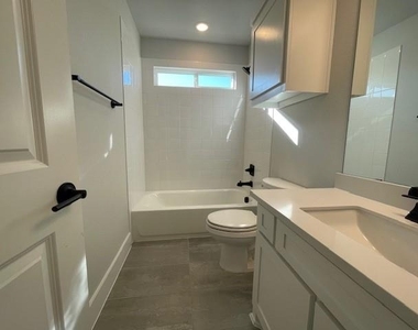 1609 Whisperwood Way - Photo Thumbnail 34