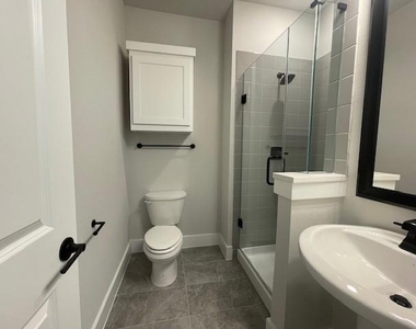 1609 Whisperwood Way - Photo Thumbnail 16