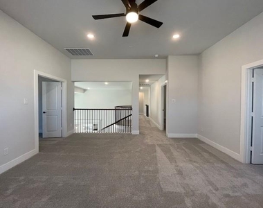 1609 Whisperwood Way - Photo Thumbnail 23