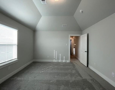 1609 Whisperwood Way - Photo Thumbnail 37
