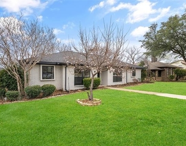 1706 Southampton Drive - Photo Thumbnail 1