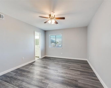 5725 Harvest Hill Road - Photo Thumbnail 8