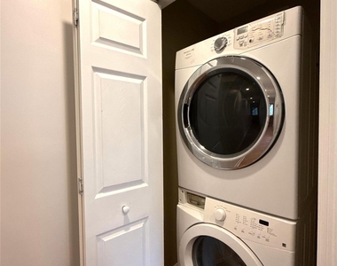 815 Lexington Avenue - Photo Thumbnail 10