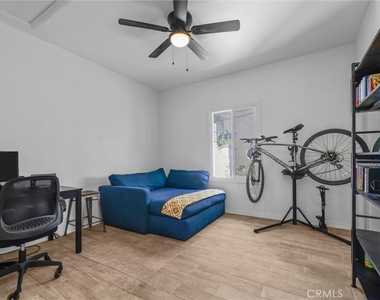 235 W 58th - Photo Thumbnail 13