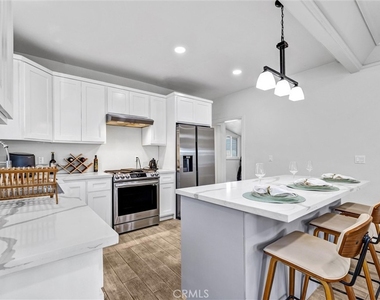 235 W 58th - Photo Thumbnail 8
