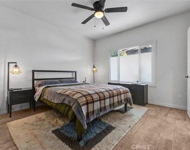 235 W 58th - Photo Thumbnail 11