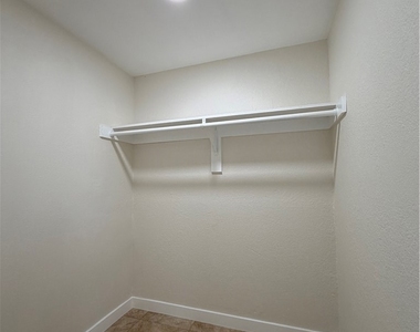 649 E 87th - Photo Thumbnail 14