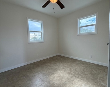 649 E 87th - Photo Thumbnail 4
