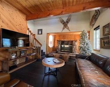 145 Pinon Place - Photo Thumbnail 37
